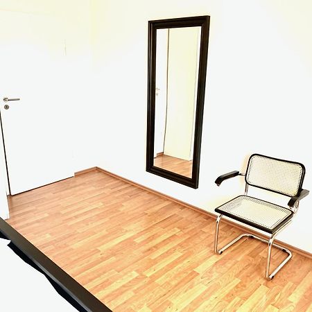 Super Zentral Begehrte Wohnlage Parkplatz Vor Haus Apartment Nürnberg Exterior foto