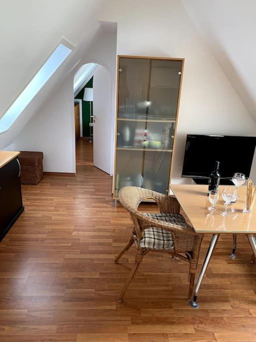 Super Zentral Begehrte Wohnlage Parkplatz Vor Haus Apartment Nürnberg Exterior foto