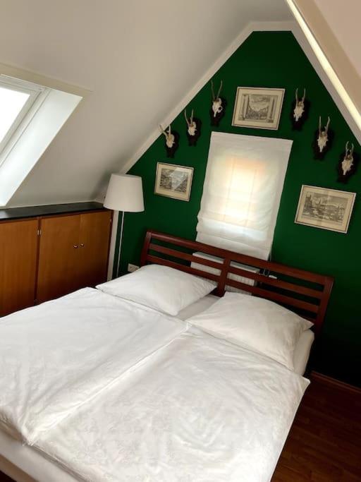 Super Zentral Begehrte Wohnlage Parkplatz Vor Haus Apartment Nürnberg Exterior foto