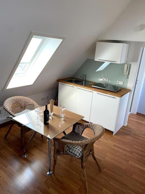 Super Zentral Begehrte Wohnlage Parkplatz Vor Haus Apartment Nürnberg Exterior foto