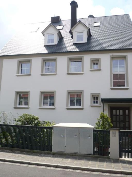 Super Zentral Begehrte Wohnlage Parkplatz Vor Haus Apartment Nürnberg Exterior foto