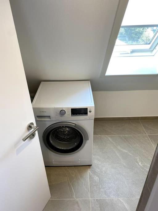 Super Zentral Begehrte Wohnlage Parkplatz Vor Haus Apartment Nürnberg Exterior foto