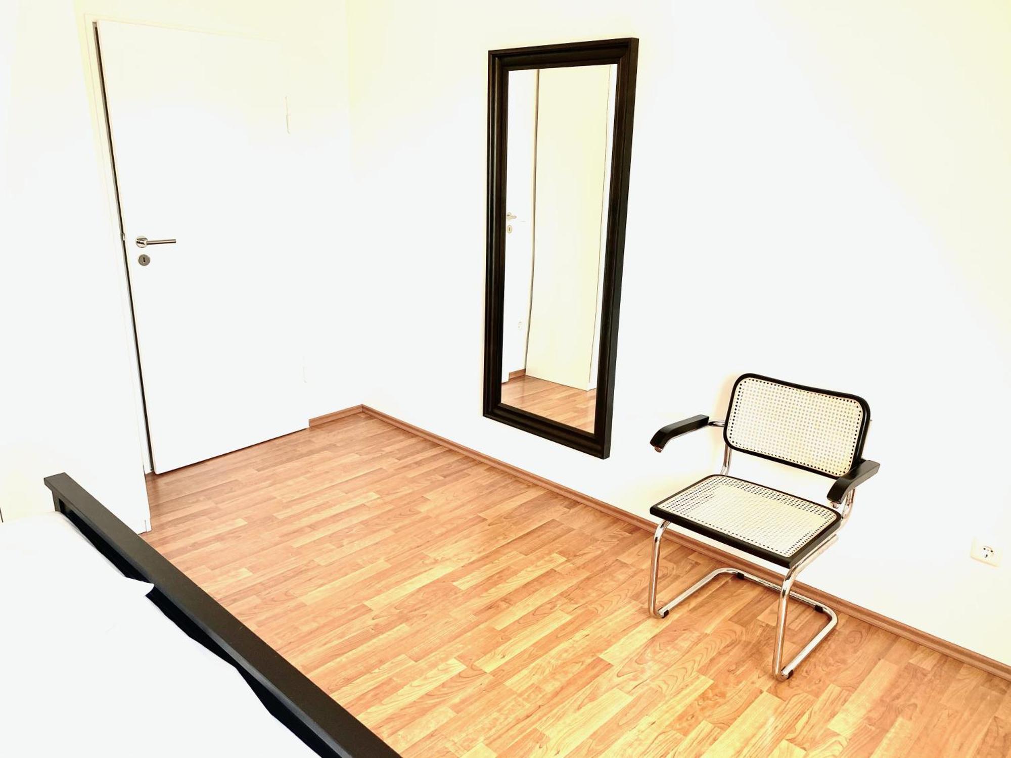 Super Zentral Begehrte Wohnlage Parkplatz Vor Haus Apartment Nürnberg Exterior foto