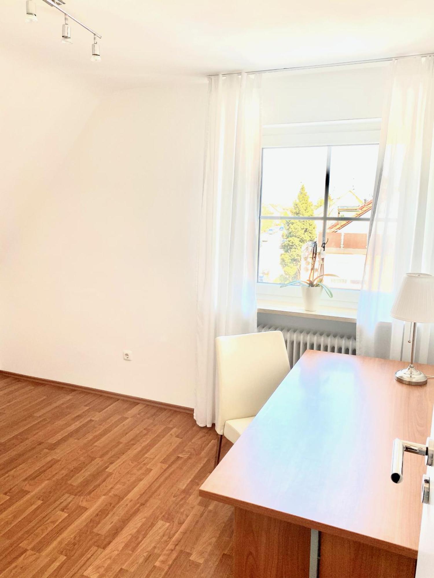 Super Zentral Begehrte Wohnlage Parkplatz Vor Haus Apartment Nürnberg Exterior foto
